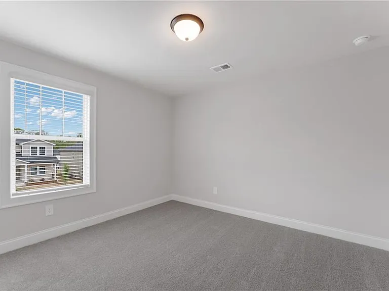 3089 Sweet Red Cir — Photo 34