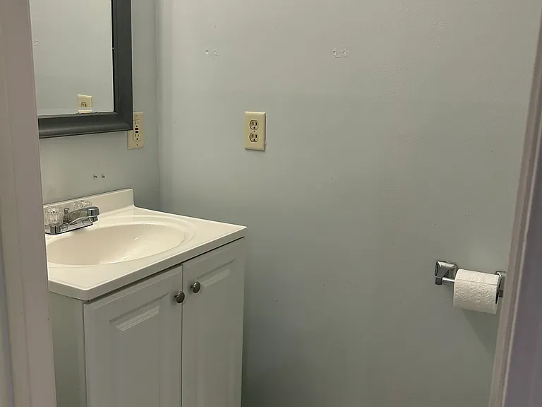 902 Fitch Ct — Photo 5