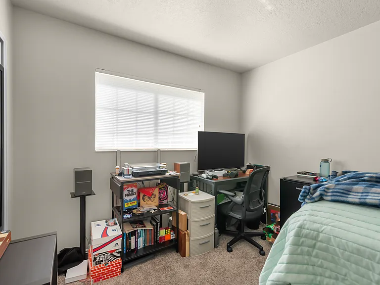 1245 N Riverside Ave #38 — Photo 5