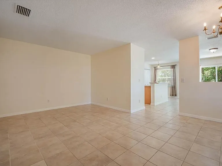 4522 Winding River Way — Photo 9