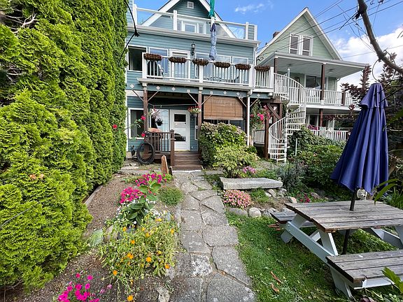 Front yard not shared!