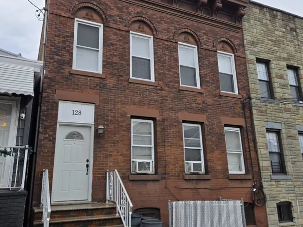 128 West 20th Street image 1 of 9