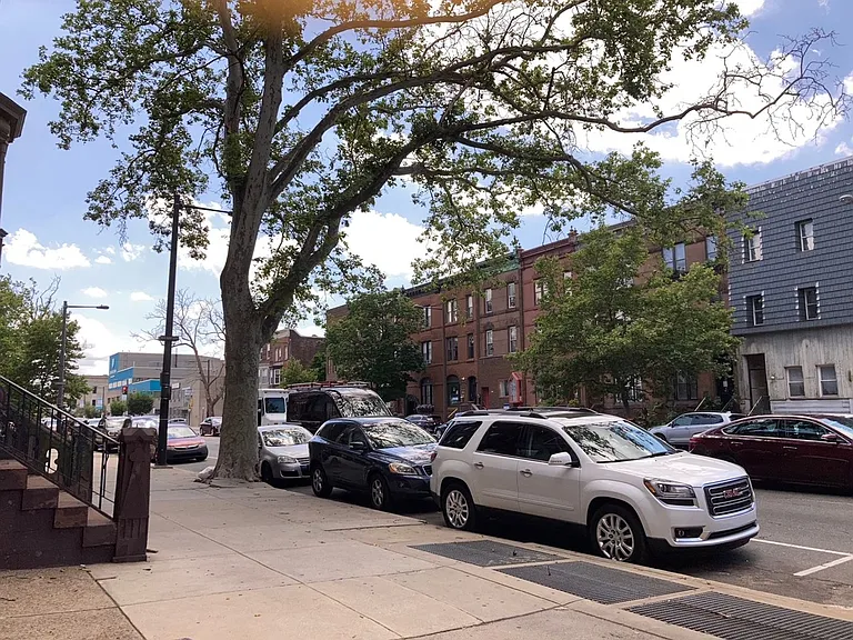 1807 S Broad St — Photo 17