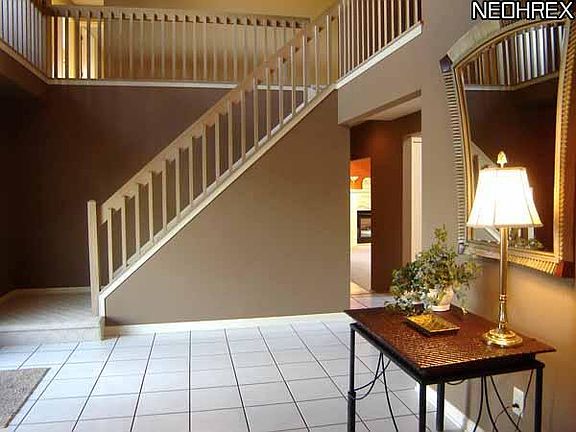 3rd image of 28508 Stonegate Cir