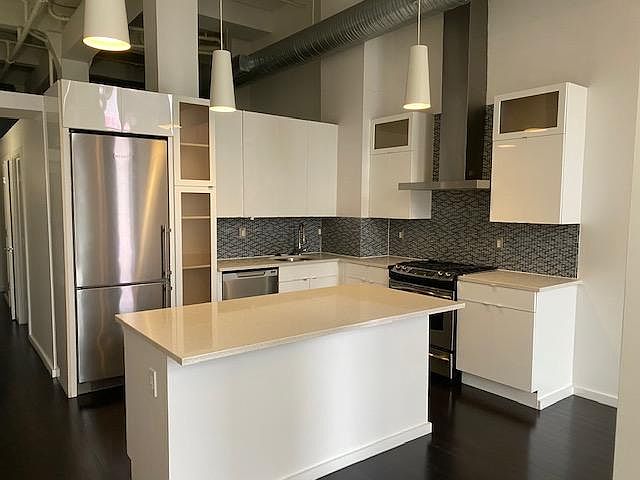1st image of 726-28 Market St #402