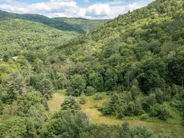 5352 VT Route 113, Vershire, VT 05079