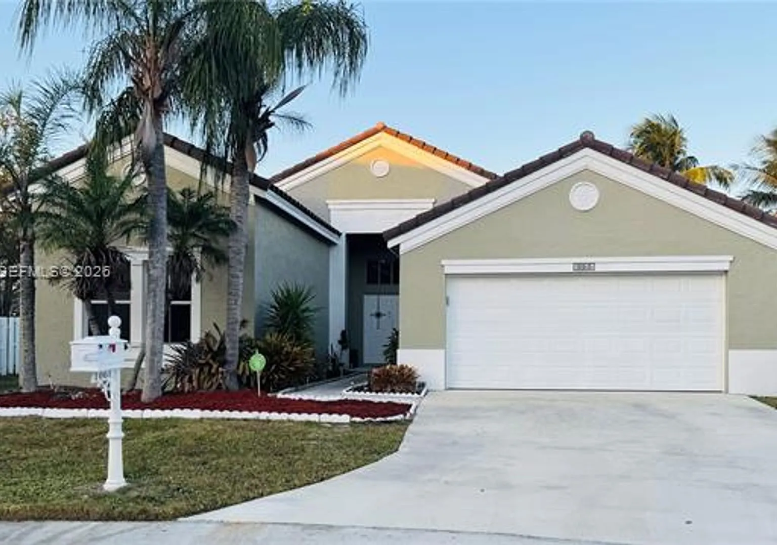 1064 Cedar Falls Dr # 1064, Weston, FL 33327 — Photo 2