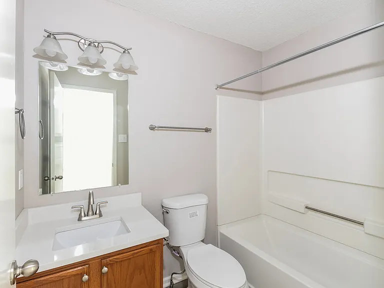 5978 N Rockingham Ln — Photo 15