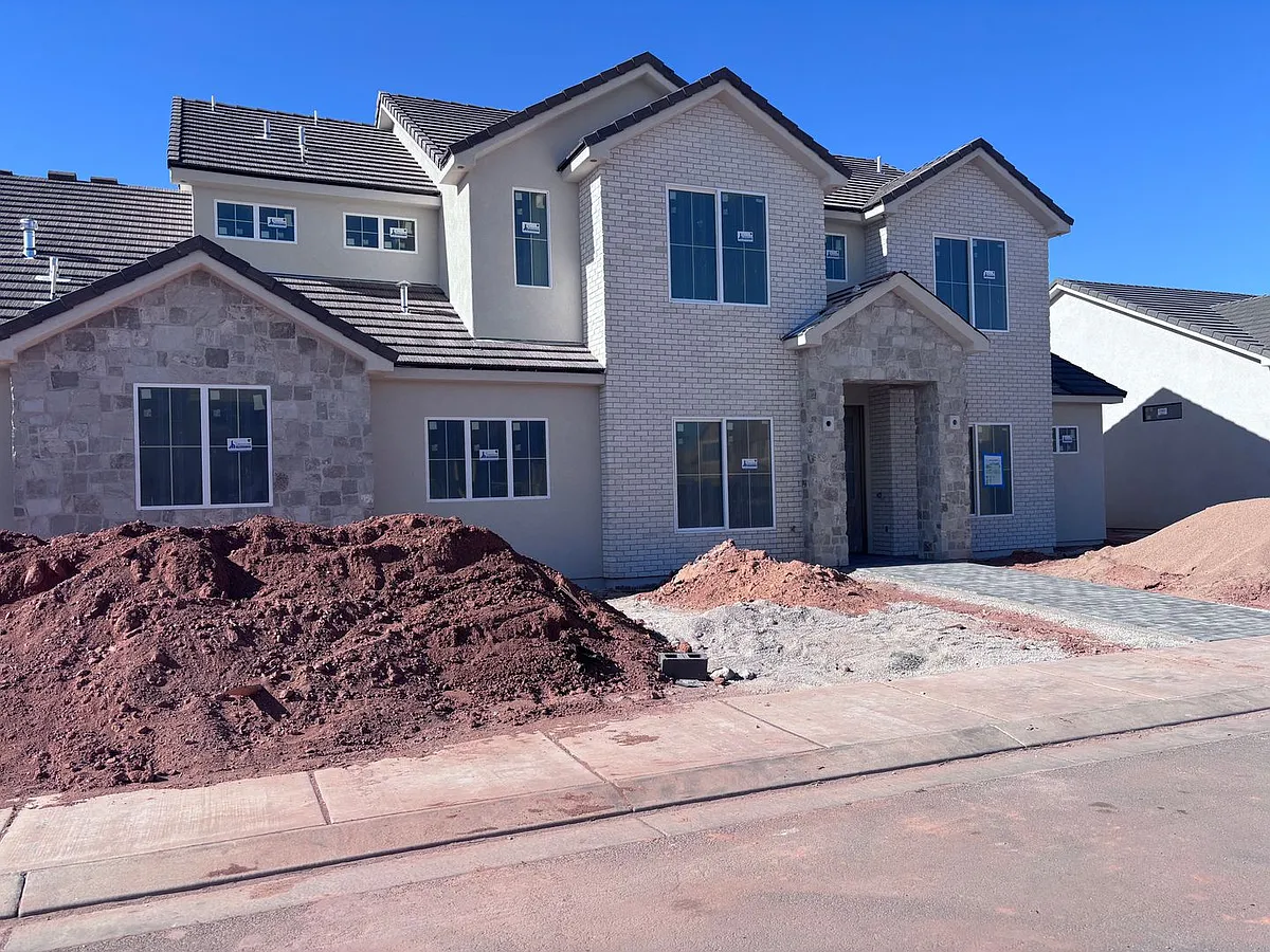 Building Photo - 362 E Homeside Rd
