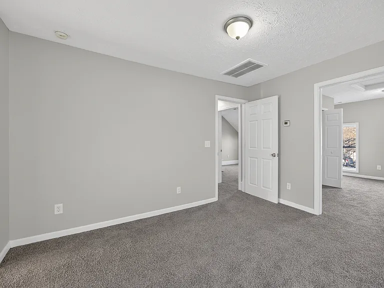 1566 Winchester Ave — Photo 26