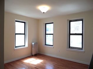 2436 29th St APT 1A, Astoria, NY 11102