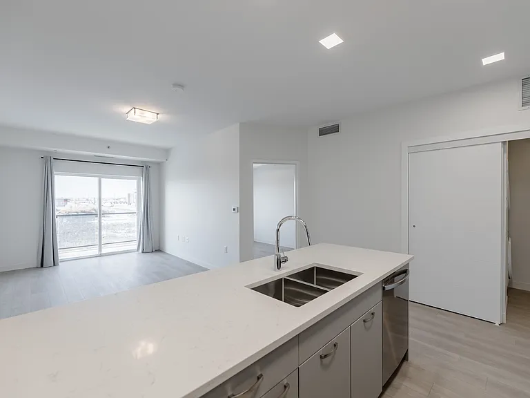 15 Refinery Way — Photo 77