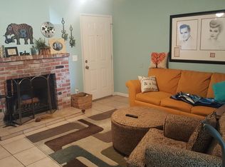 9117 Newhall Dr APT 11, Sacramento, CA