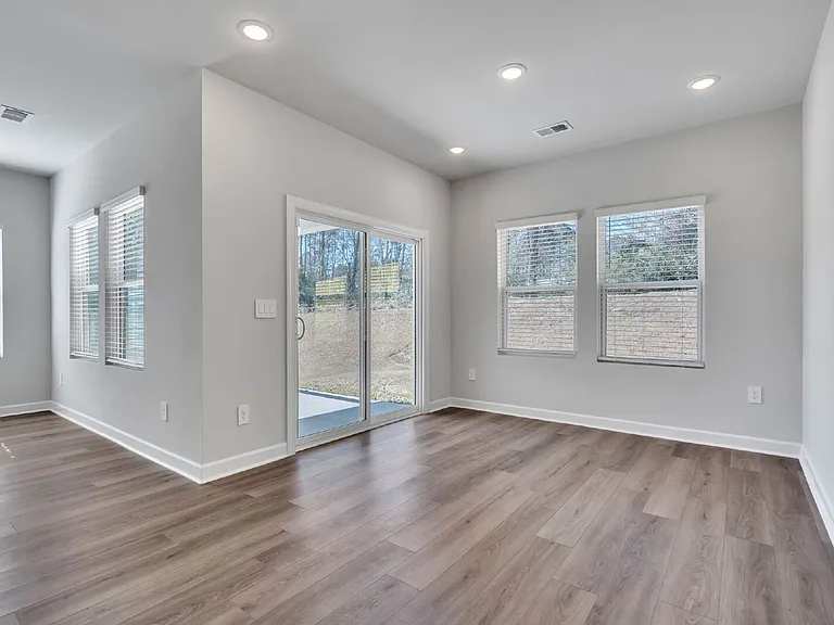 442 Harben Dr — Photo 17