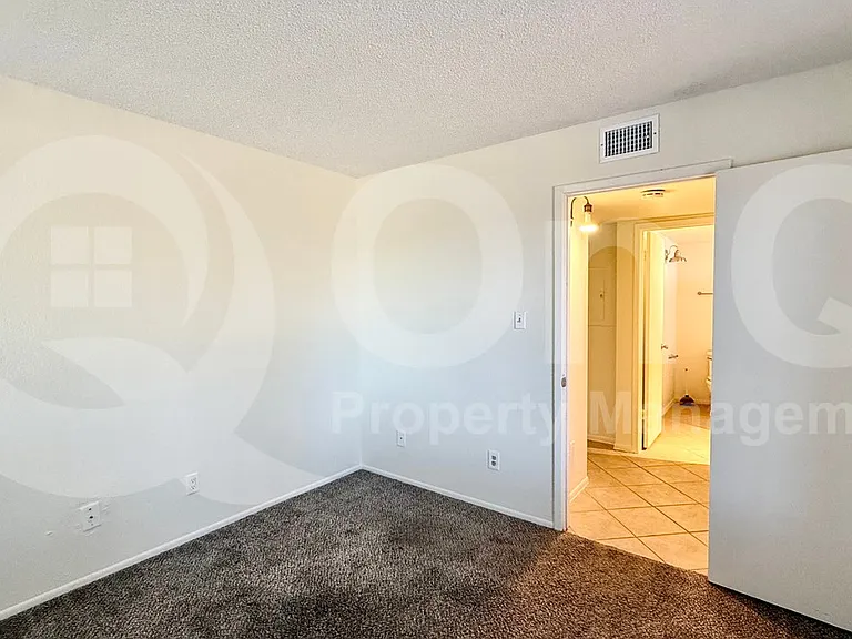 5757 W Eugie Ave #1013 — Photo 9