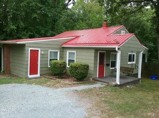 506 Short St W, Hillsborough, NC 27278