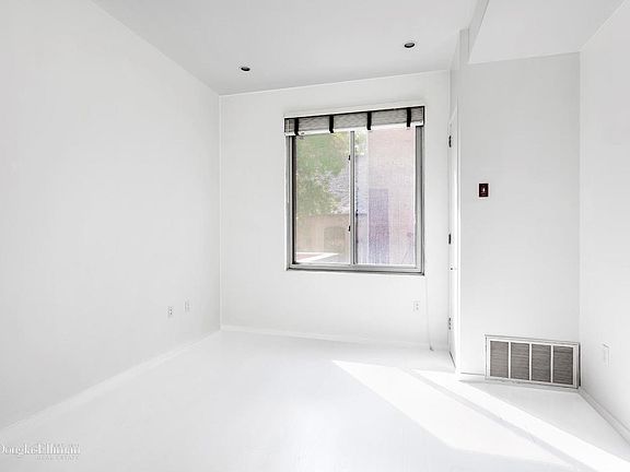 4th image of 2605 Frederick Douglass Blvd APT 2A