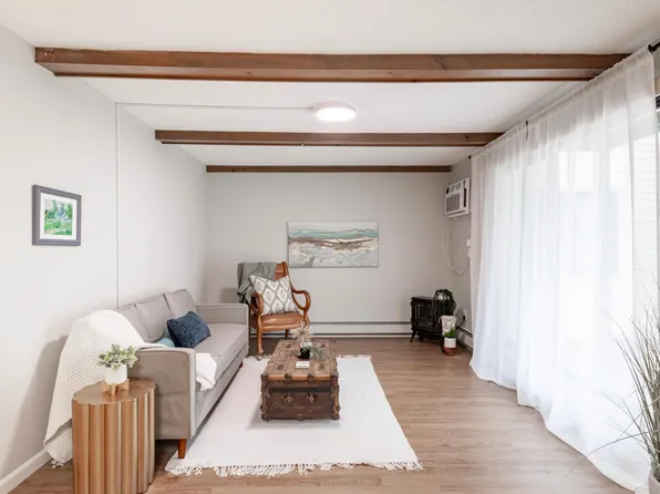 7208 72nd Ln N, Brooklyn Park, MN 55428