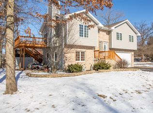 W1112 Mangrove Rd, Genoa City, WI 53128