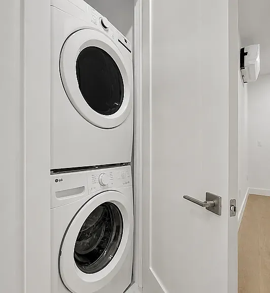 414 Lorimer St #2B — Photo 8