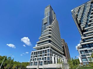 10 Inn On The Park Dr #110, Toronto, ON M3C0P9