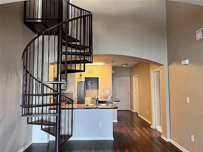 2505 San Gabriel St #605 — Photo 5
