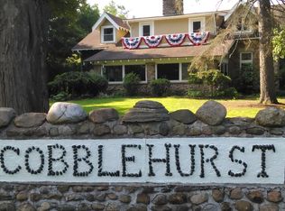 8856 Ridge Rd, Gasport, NY 14067