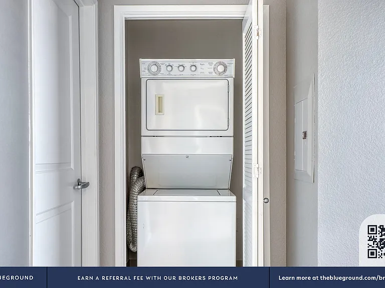 Washer/Dryer in Apartment