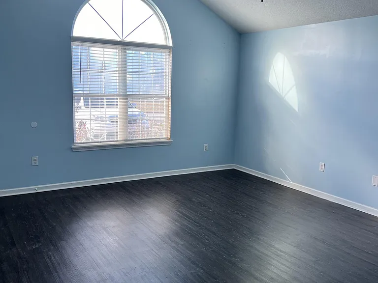 206 Antler Trl — Photo 10