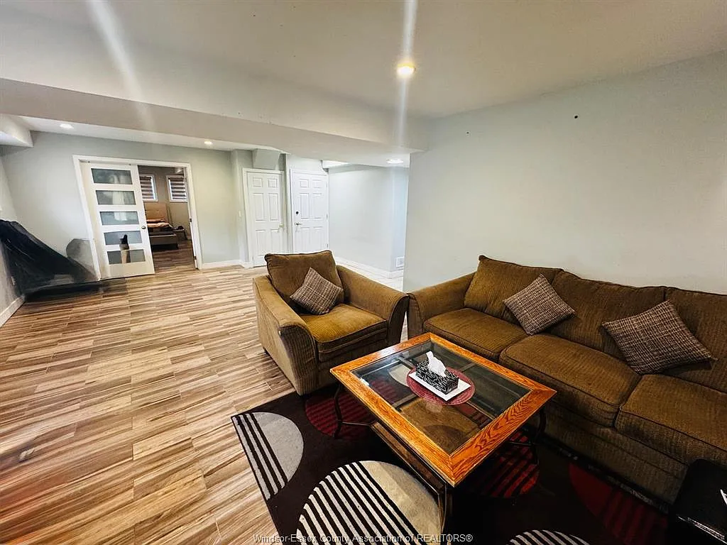 2 bed, $1,650 — Photo 4
