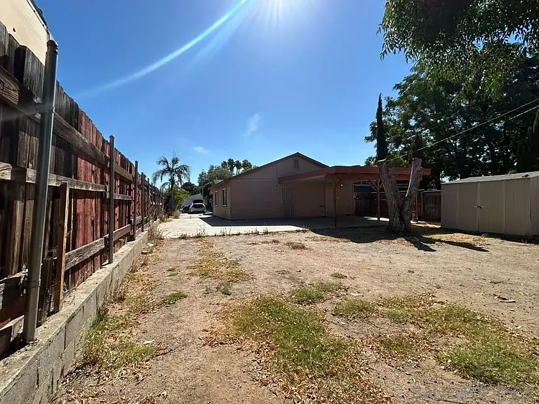 743 Park Pl — Photo 5