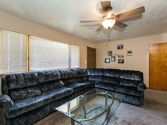 4th image of 2765 Oak Crest Dr
