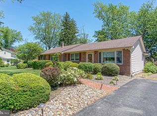 857 Queens Rd, Vineland, NJ 08361