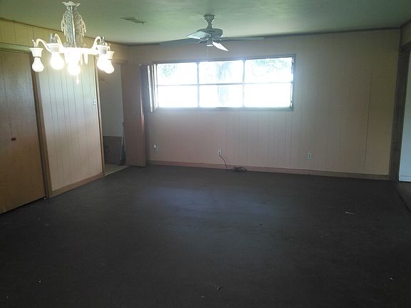 5th image of 4749 Lawndale Ave