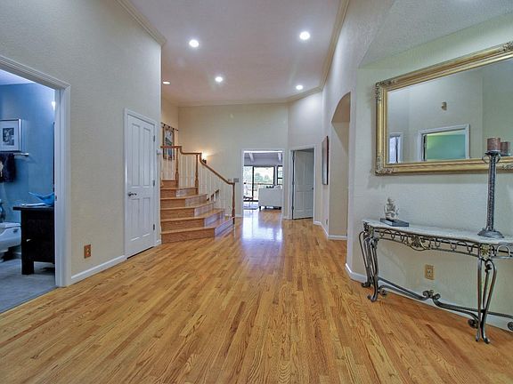 4th image of 17570 Manzanita Dr