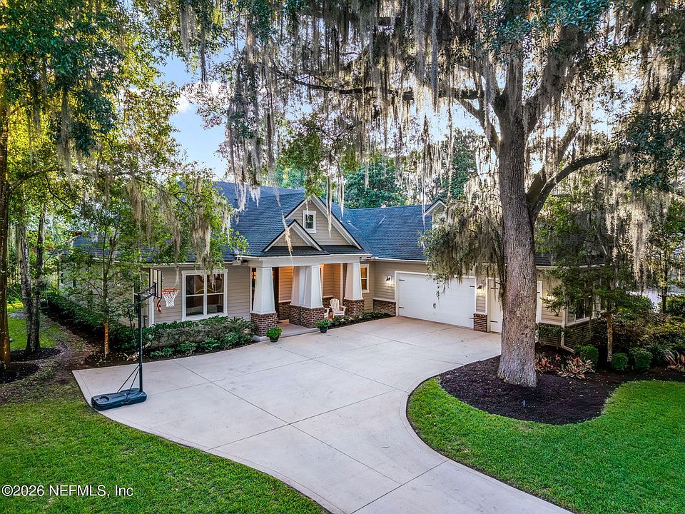 1st image of 133 HOLLY BERRY Lane