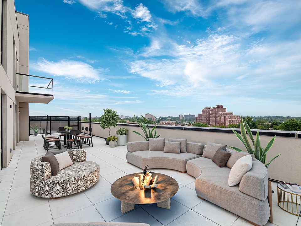 1st image of 71-82 Parsons Blvd #706