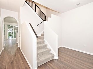8221 SE Aspen Summit Dr UNIT 10, Portland, OR 97266