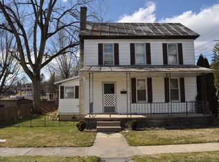 36 Broad St, Montgomery, PA 17752