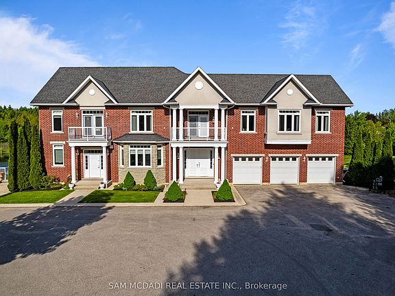 2nd image of 53 Peter St