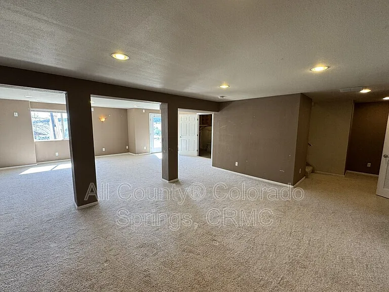 19120 Pinon Park Rd — Photo 27