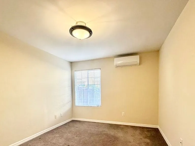 5402 Balboa Arms Dr #308 — Photo 15