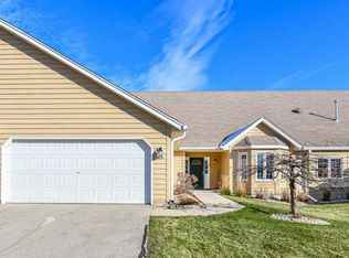 890 Inverness, Waterford, WI 53185