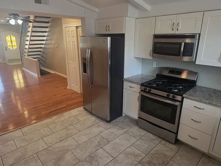 1130 Porter St — Photo 2