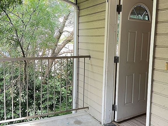 2nd image of 3149 Forest Hills Dr APT 7
