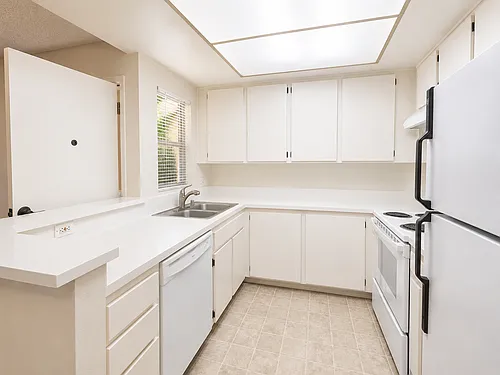 5910 Rancho Mission Rd #30 Photo 1