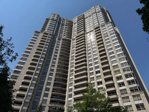 35 Kingsbridge Garden Cir, Mississauga, ON