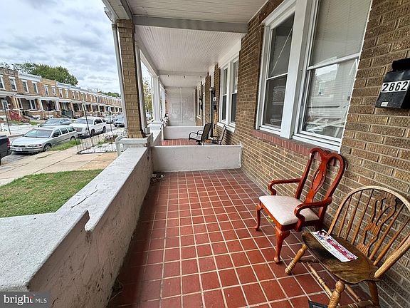 2nd image of 2862 Pelham Ave