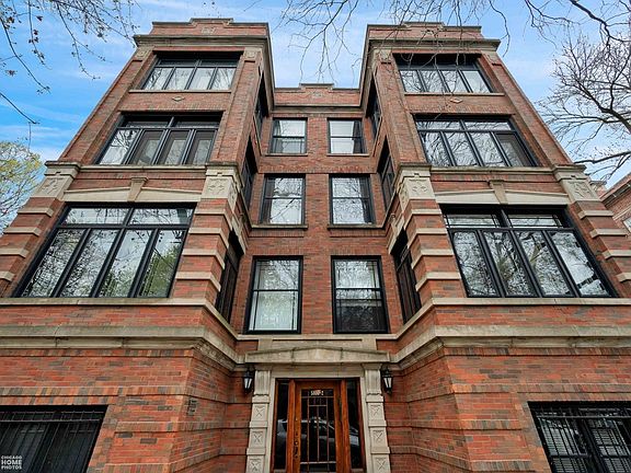 2nd image of 5802 S Blackstone Ave APT 2S