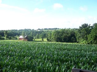 1563 Newport Rd, Manheim, PA 17545